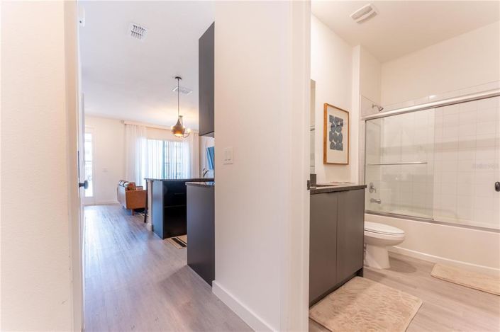 Image No.19-3 Bed Townhouse for sale