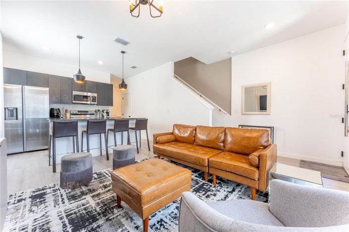 Image No.7-3 Bed Townhouse for sale