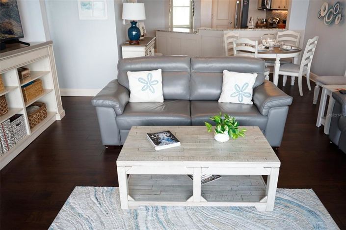 Image No.20-2 Bed Property for sale