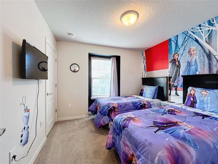 Image No.16-5 Bed Townhouse for sale