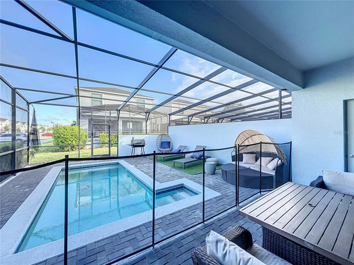 Image No.44-5 Bed Townhouse for sale