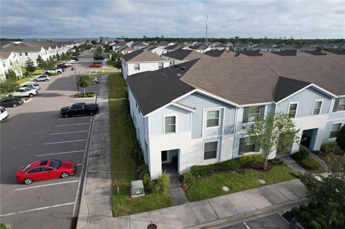 Image No.52-5 Bed Townhouse for sale