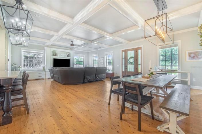 Image No.11-5 Bed Property for sale