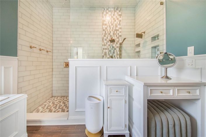 Image No.36-5 Bed Property for sale