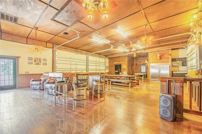 Image No.64-5 Bed Property for sale