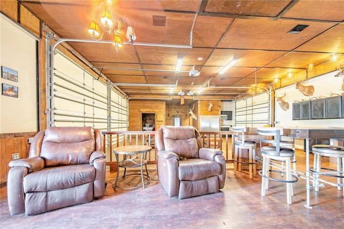 Image No.66-5 Bed Property for sale