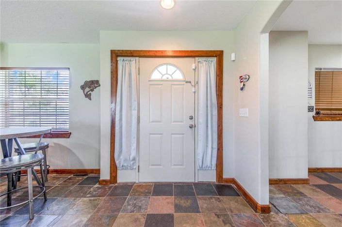 Image No.80-5 Bed Property for sale