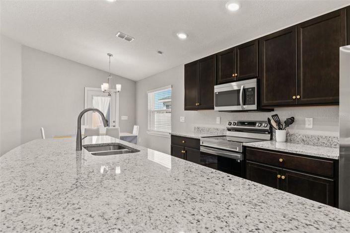 Image No.24-4 Bed Property for sale