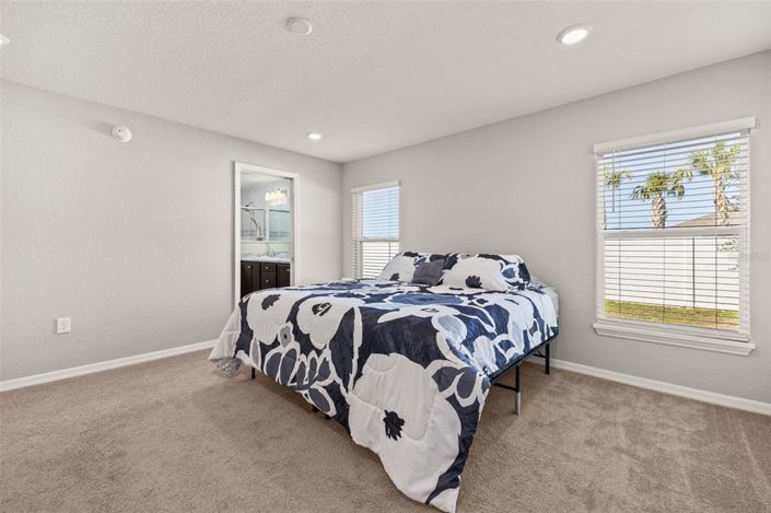 Image No.35-4 Bed Property for sale