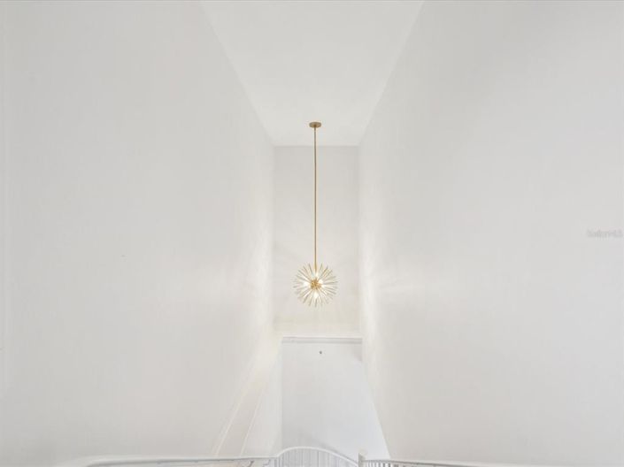 Image No.29-5 Bed Property for sale