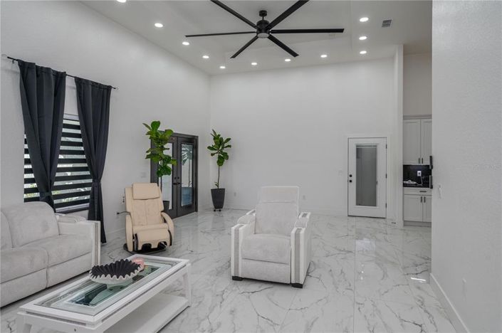 Image No.8-Propriété de 4 chambres à vendre à Haines City