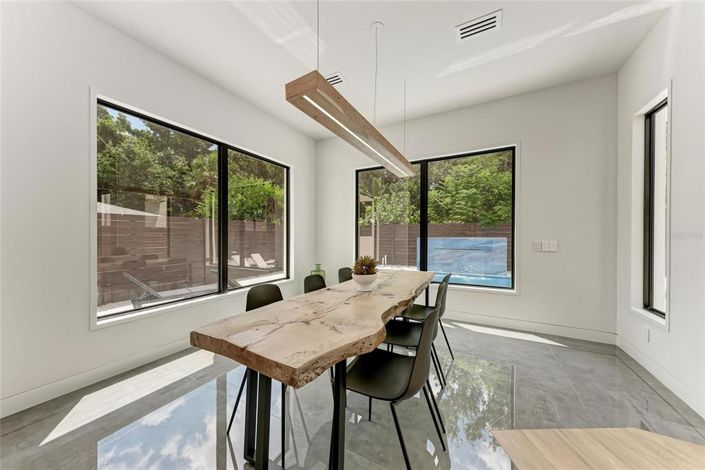 Image No.19-Propriété de 4 chambres à vendre à Sarasota