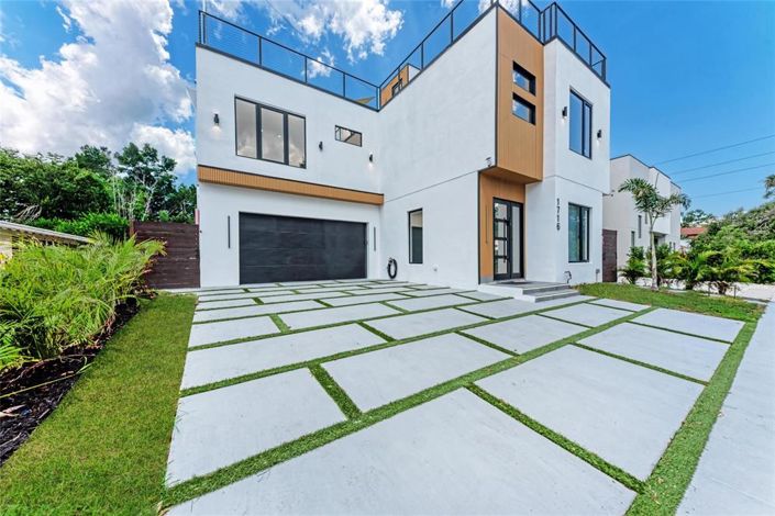 Image No.2-Propriété de 4 chambres à vendre à Sarasota