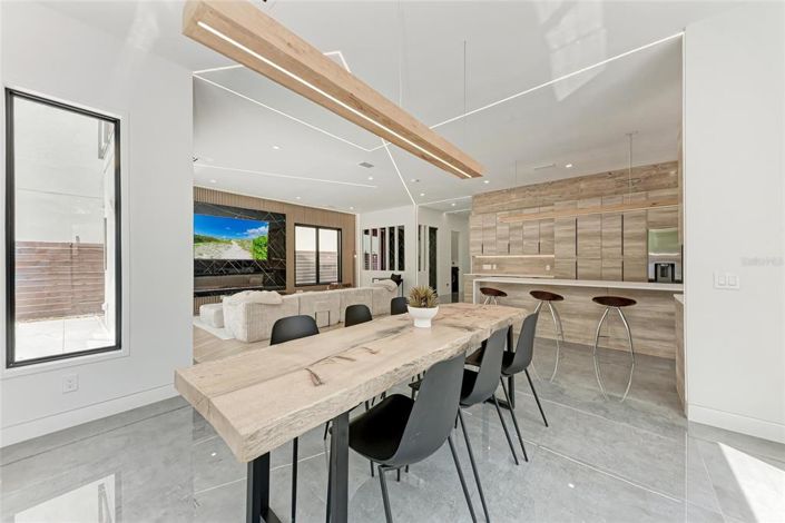 Image No.20-Propriété de 4 chambres à vendre à Sarasota