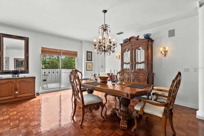 Image No.10-2 Bed Property for sale