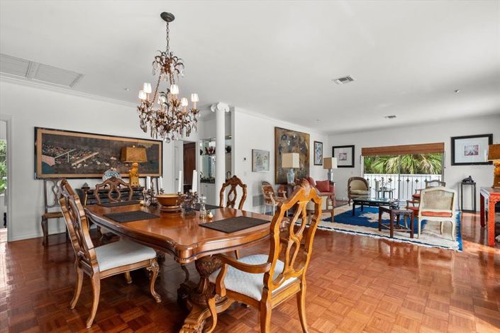 Image No.12-2 Bed Property for sale