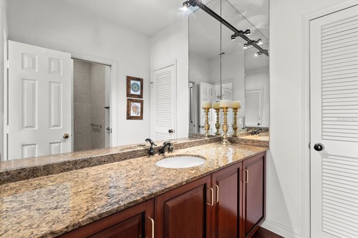 Image No.19-2 Bed Property for sale