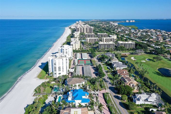 Image No.49-6 Bed Property for sale