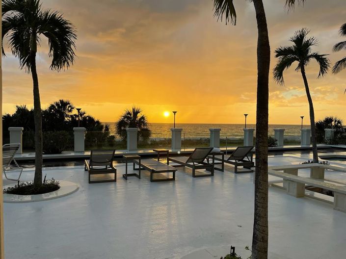 Image No.97-6 Bed Property for sale