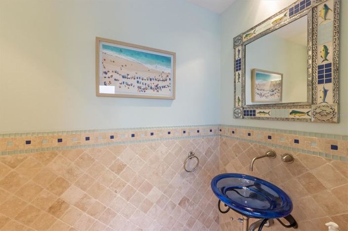 Image No.22-3 Bed Property for sale