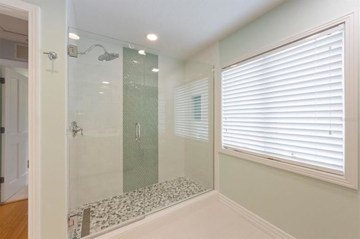 Image No.38-3 Bed Property for sale