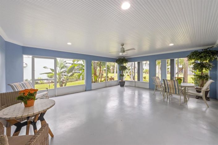 Image No.56-3 Bed Property for sale