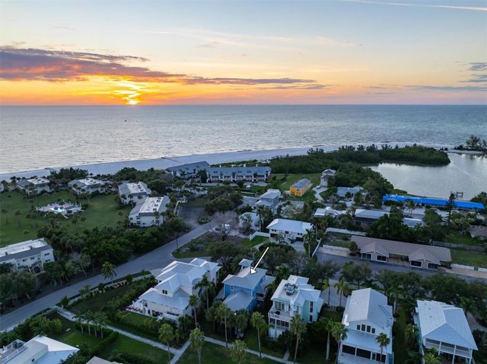 Image No.75-3 Bed Property for sale