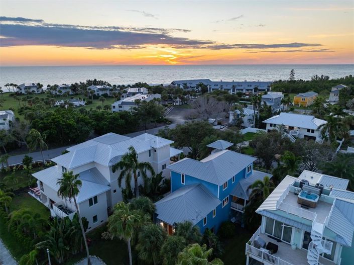 Image No.79-3 Bed Property for sale