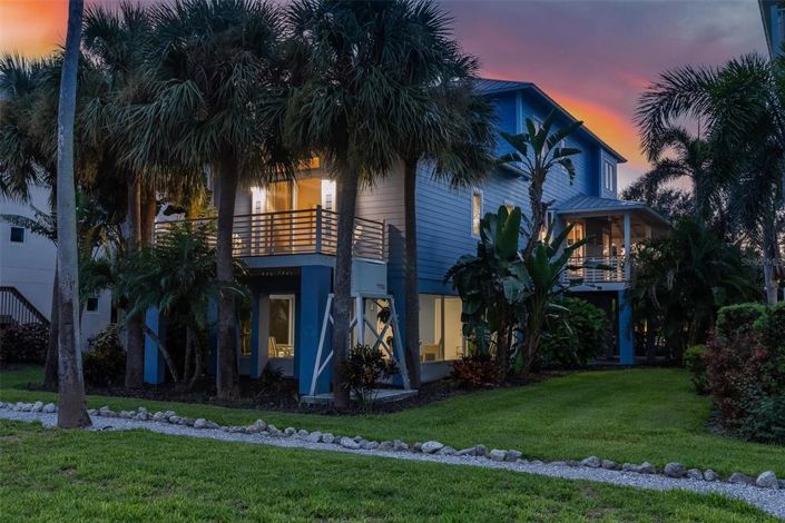 Image No.82-3 Bed Property for sale