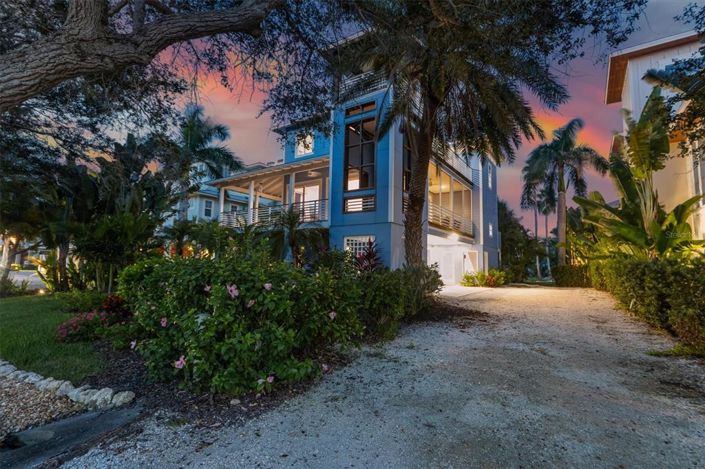 Image No.83-3 Bed Property for sale