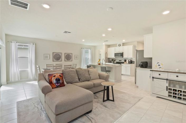 Image No.10-4 Bed Property for sale