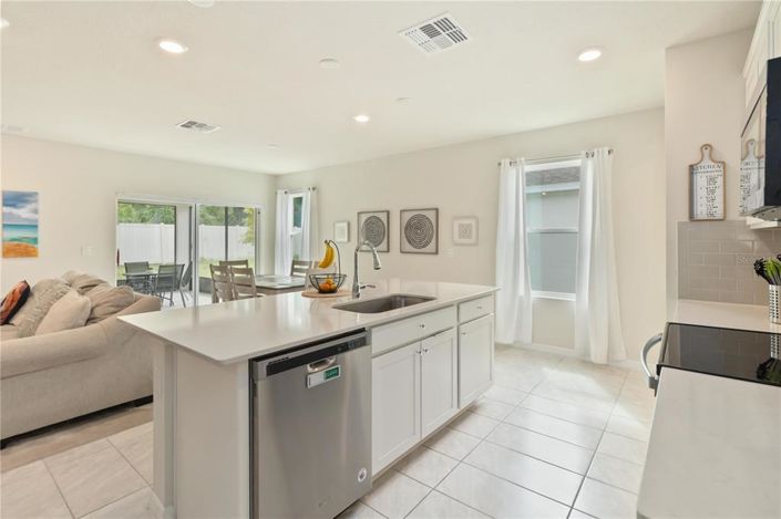 Image No.14-4 Bed Property for sale