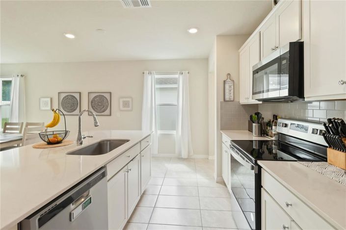 Image No.15-4 Bed Property for sale