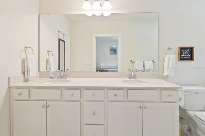 Image No.19-4 Bed Property for sale