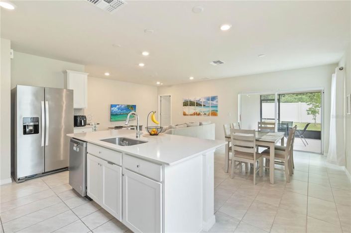 Image No.6-4 Bed Property for sale