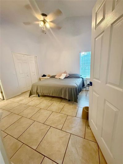 Image No.12-4 Bed Property for sale