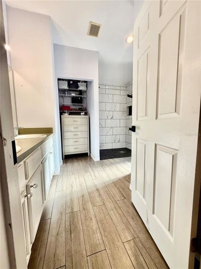 Image No.14-4 Bed Property for sale