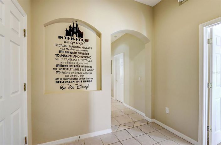 Image No.6-4 Bed Property for sale