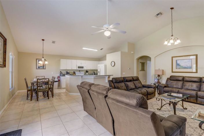 Image No.9-4 Bed Property for sale