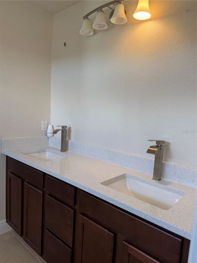 Image No.23-3 Bed Property for sale