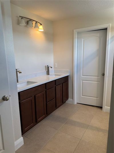 Image No.25-3 Bed Property for sale