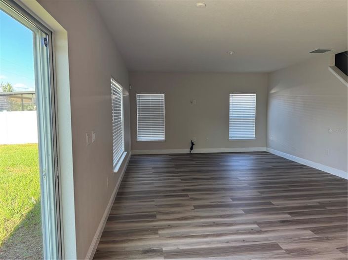 Image No.40-3 Bed Property for sale