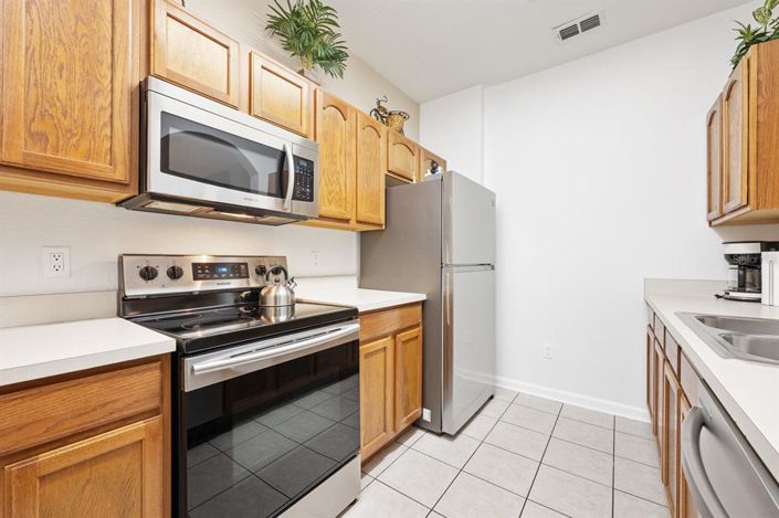 Image No.13-3 Bed Property for sale