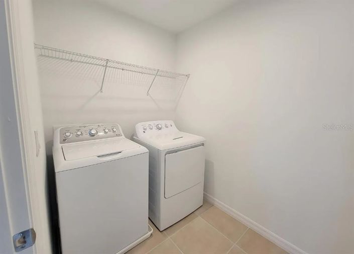 Image No.2-5 Bed Property for sale