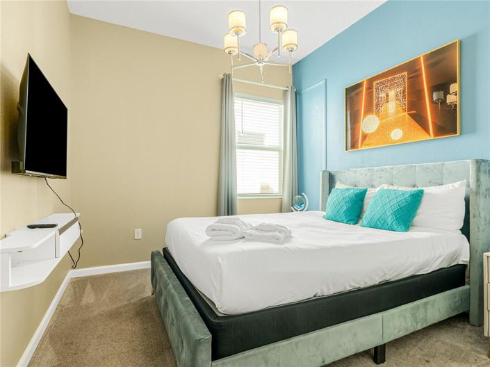 Image No.11-12 Bed Property for sale