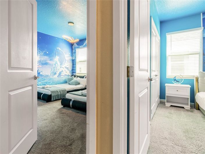 Image No.24-12 Bed Property for sale