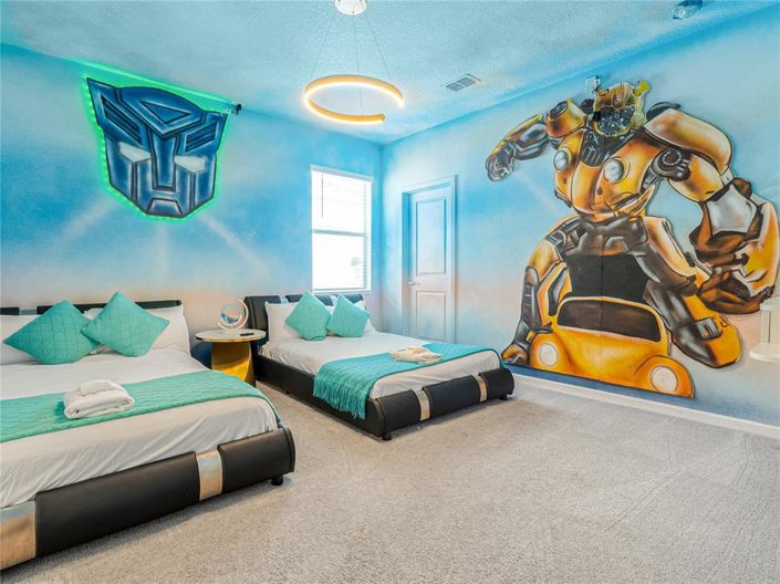 Image No.28-12 Bed Property for sale