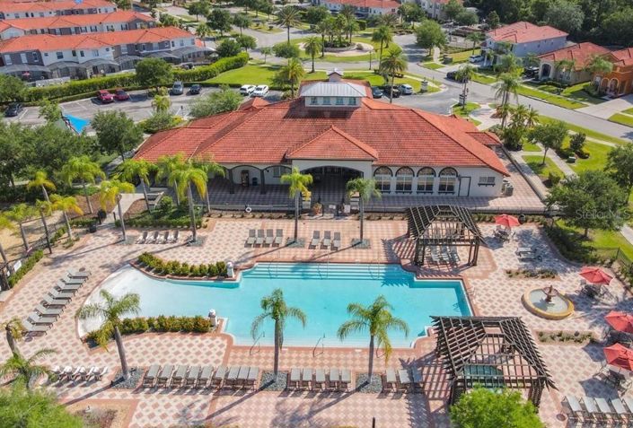 Image No.33-12 Bed Property for sale