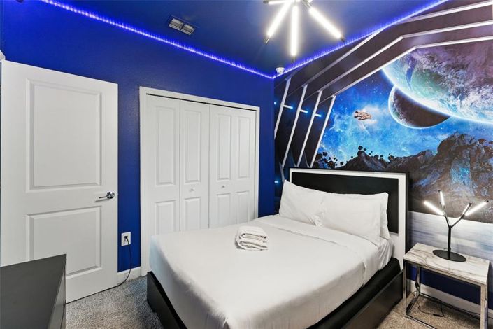 Image No.62-6 Bed Property for sale