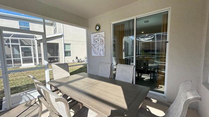 Image No.64-6 Bed Property for sale